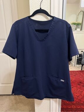 Figs Casma top size Large